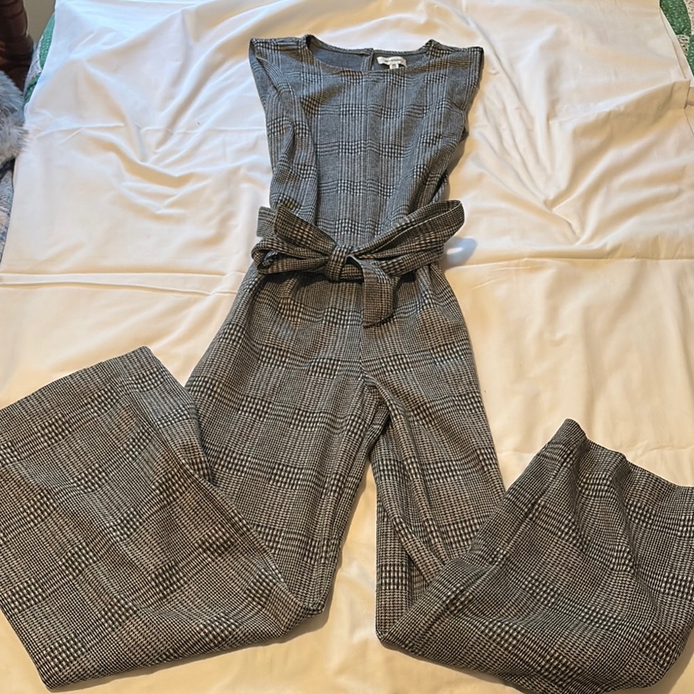 Max Studio Black & Gray Plaid Sleeveless Belted Jumpsuit
